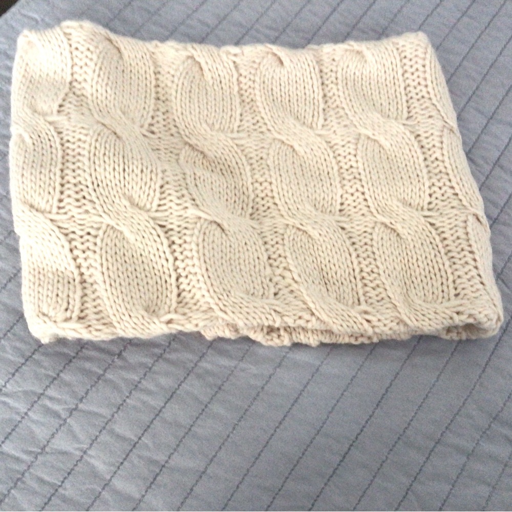 Womens LLBean chunky knit scarf - Morning Rose